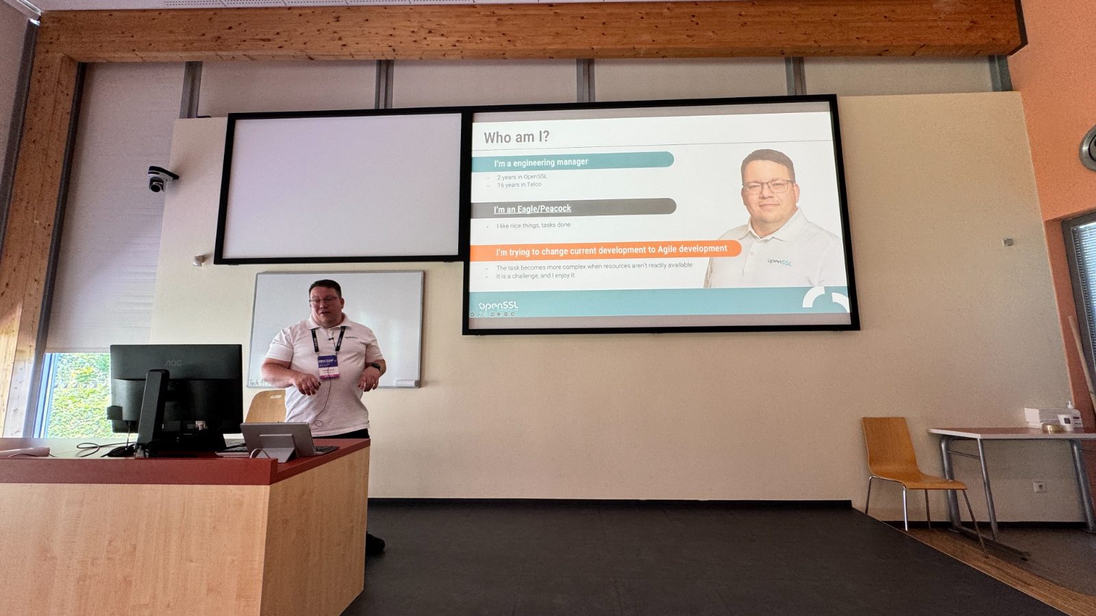 Tomas Vavra Presenting